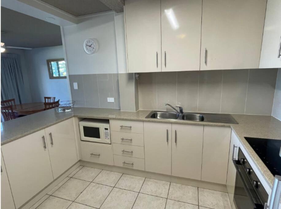 Camden House - Hosted By Burleigh Letting Gold Coast